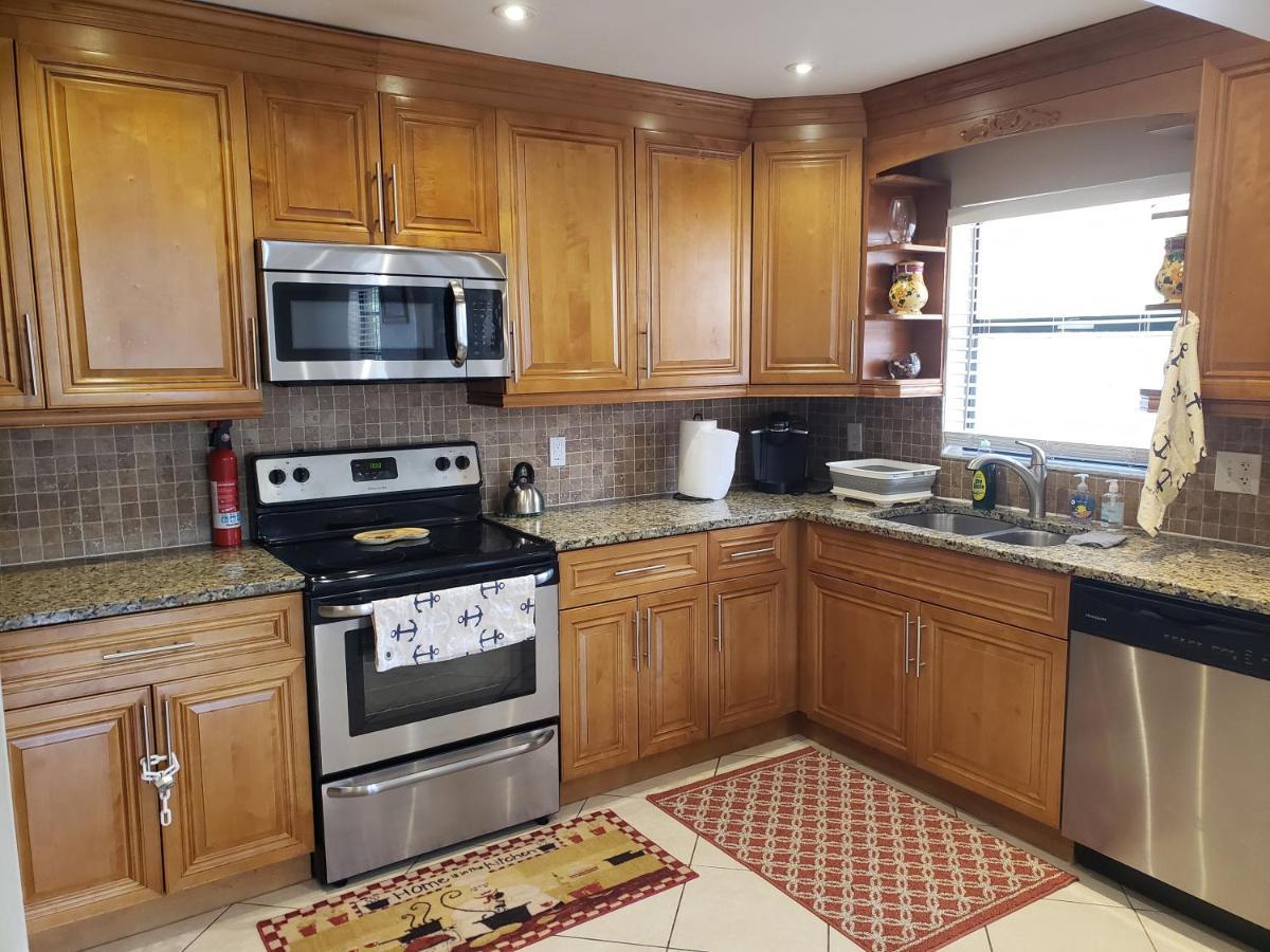 Ocean Vacation Breeze Villa Лантана Екстериор снимка