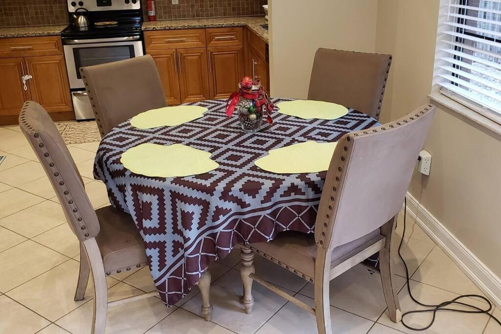 Ocean Vacation Breeze Villa Лантана Екстериор снимка